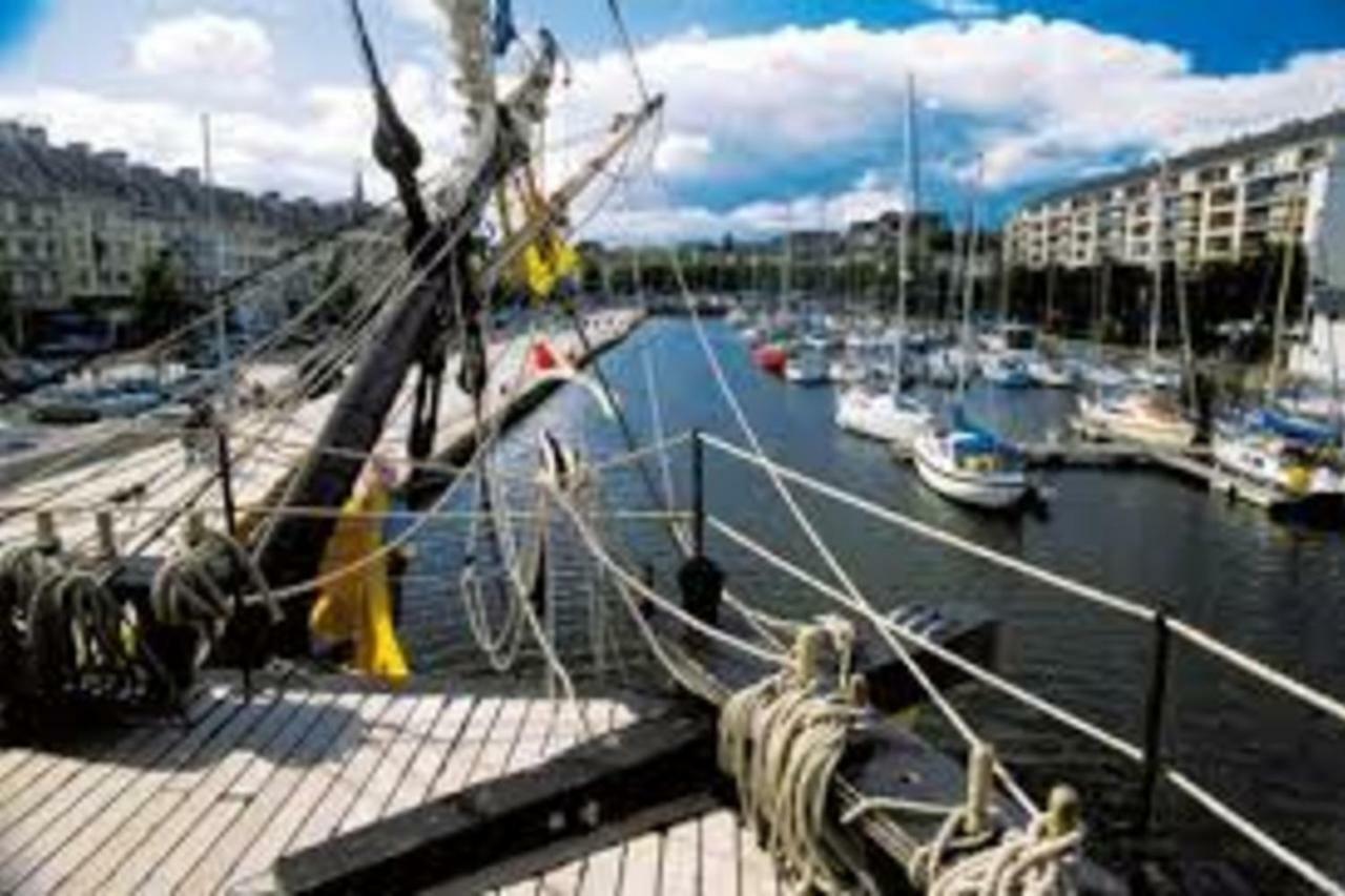 Port De Caen Haut De Gamme Apartment Exterior foto